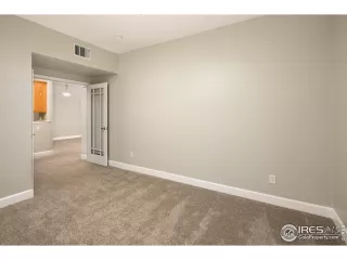 Photo #6: 967367 Listing