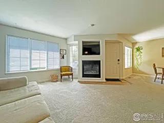 Photo #6: 967380 Listing