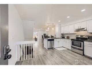 Photo #2: 967418 Listing 