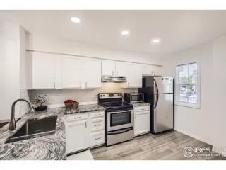 Photo #4: 967418 Listing 