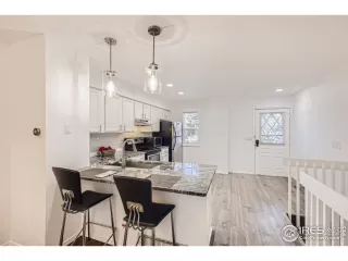 Photo #5: 967418 Listing 