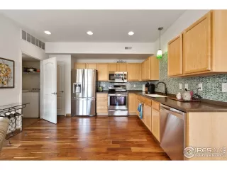 Photo #6: 967426 Listing