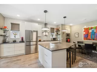 Photo #5: 967434 Listing