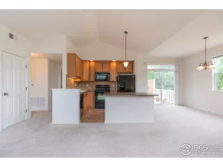 Photo #3: 967446 Listing