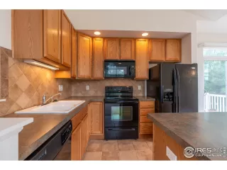 Photo #6: 967446 Listing