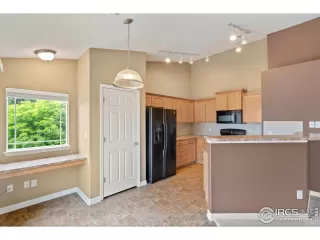 Photo #5: 967553 Listing