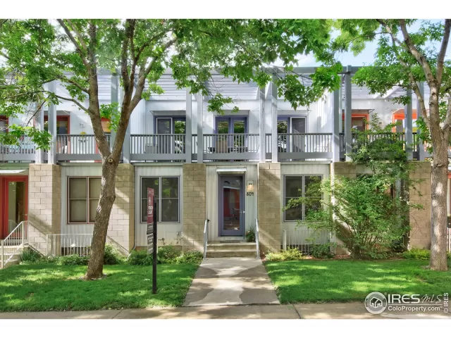 MLS: 967590 Condo For Sale