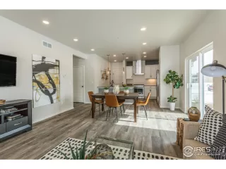 Photo #6: 967643 Listing 