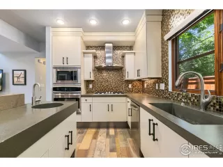 Photo #5: 967697 Listing 