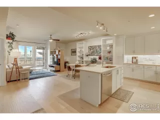 Photo #3: 967713 Listing