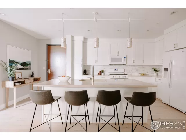 MLS: 967715 Condo For Sale