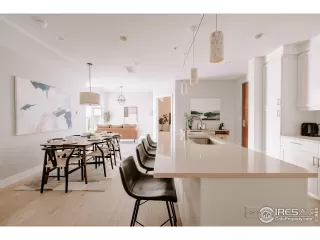 Photo #3: 967715 Listing