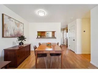 Photo #5: 9677705 Listing