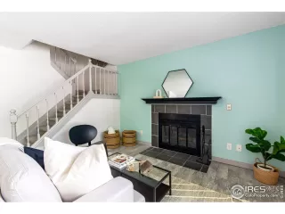 Photo #2: 967824 Listing