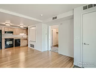 Photo #5: 967826 Listing 