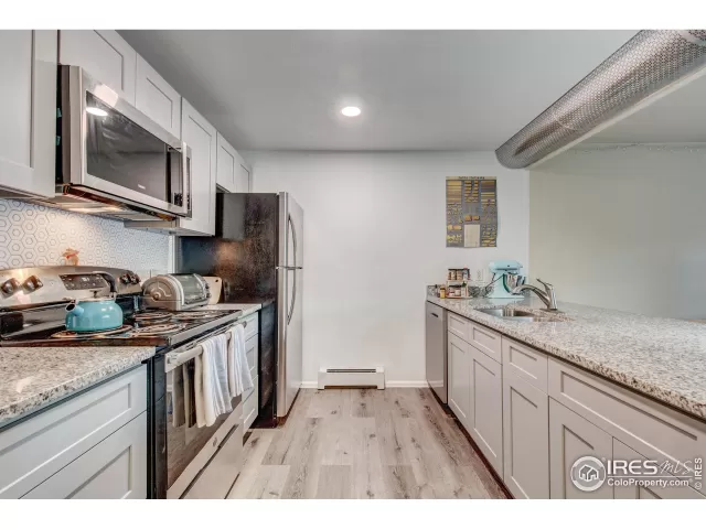 MLS: 967936 Condo For Sale