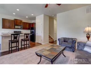 Photo #2: 967966 Listing 