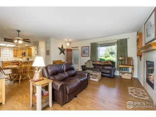 Photo #6: 967977 Listing 