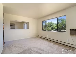 Photo #6: 967992 Listing