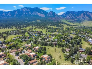 Photo #2: 968021 Listing 