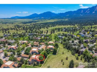 Photo #5: 968021 Listing 