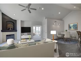 Photo #6: 968037 Listing 