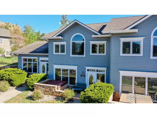 MLS: 968066 Condo For Sale