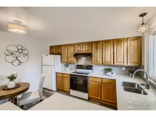 Photo #6: 968131 Listing