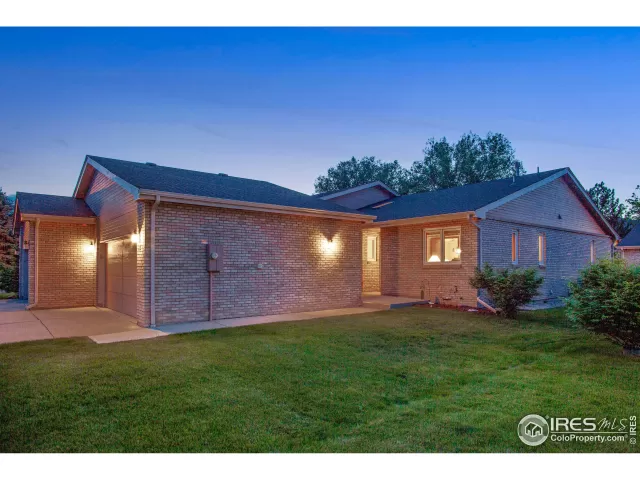 MLS: 968144 Condo For Sale