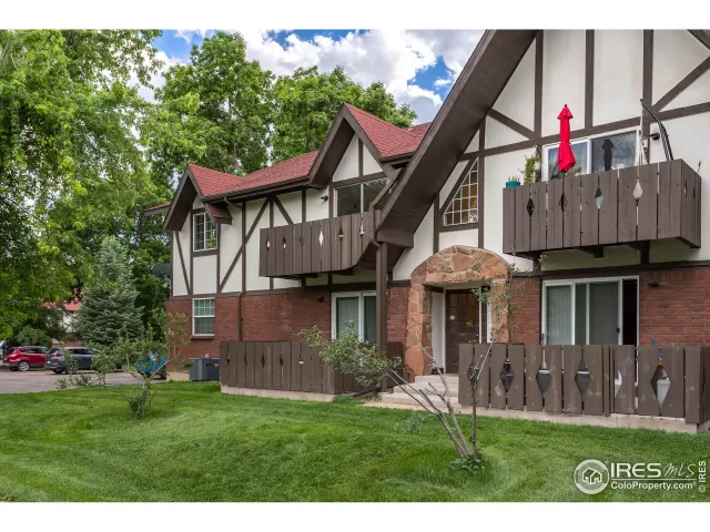 MLS: 968172 Condo For Sale