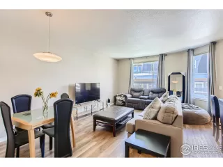 Photo #3: 968196 Listing 