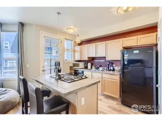 Photo #6: 968196 Listing 