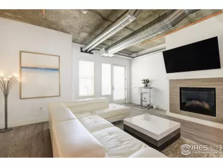 Photo #5: 968229 Listing