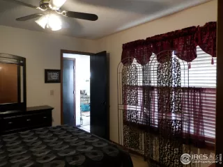 Photo #4: 968237 Listing 