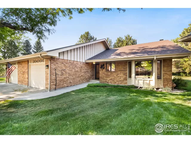 MLS: 968303 Condo For Sale