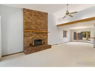 Photo #4: 968303 Listing