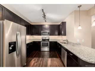 Photo #5: 9683905 Listing