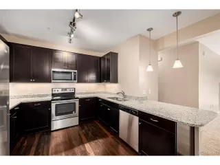 Photo #6: 9683905 Listing