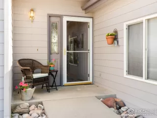 Photo #2: 968400 Listing