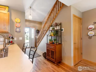 Photo #3: 968400 Listing