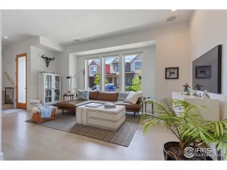 Photo #6: 968403 Listing 