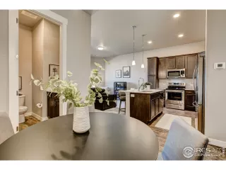 Photo #5: 968415 Listing 