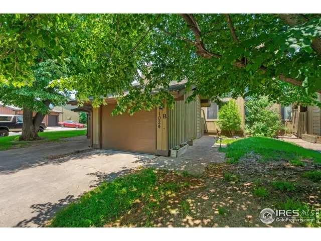 MLS: 968432 Condo For Sale