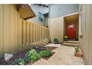 Photo #2: 968432 Listing