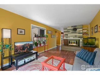 Photo #4: 968432 Listing