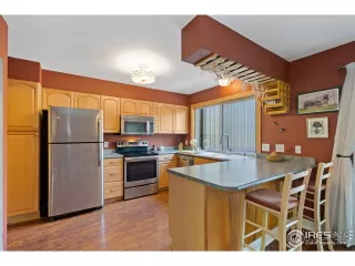 Photo #6: 968432 Listing