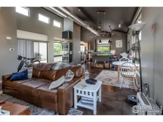 Photo #2: 968461 Listing