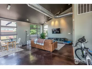 Photo #5: 968461 Listing