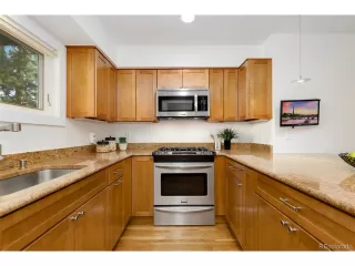 Photo #4: 9684725 Listing 