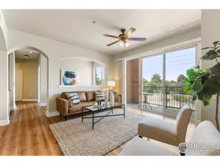 Photo #5: 968534 Listing